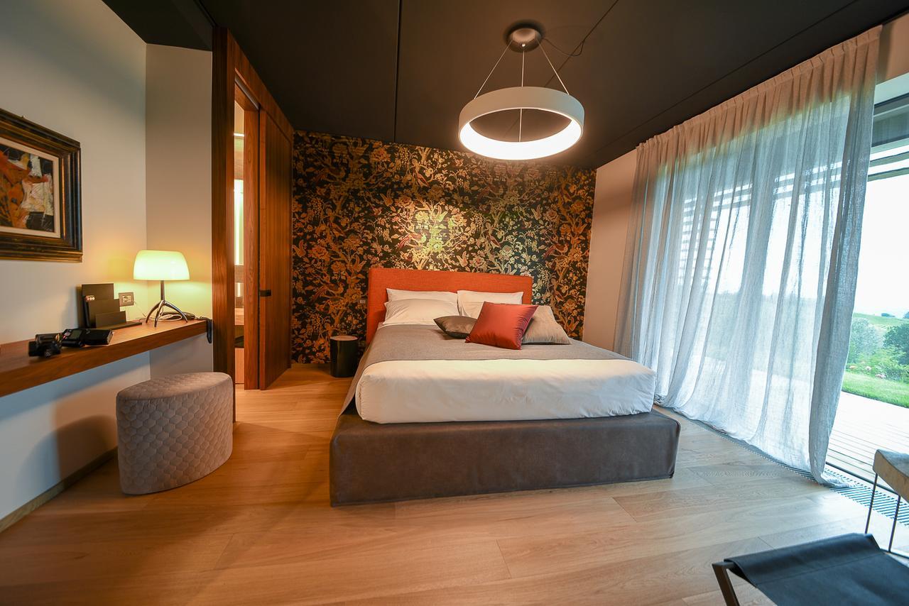 Relais Le Rocche Hotel La Morra Luaran gambar